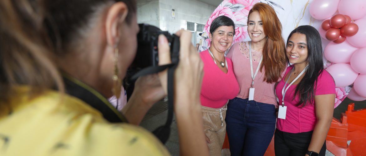 Projeto transforma vivências femininas em arte urbana e digital