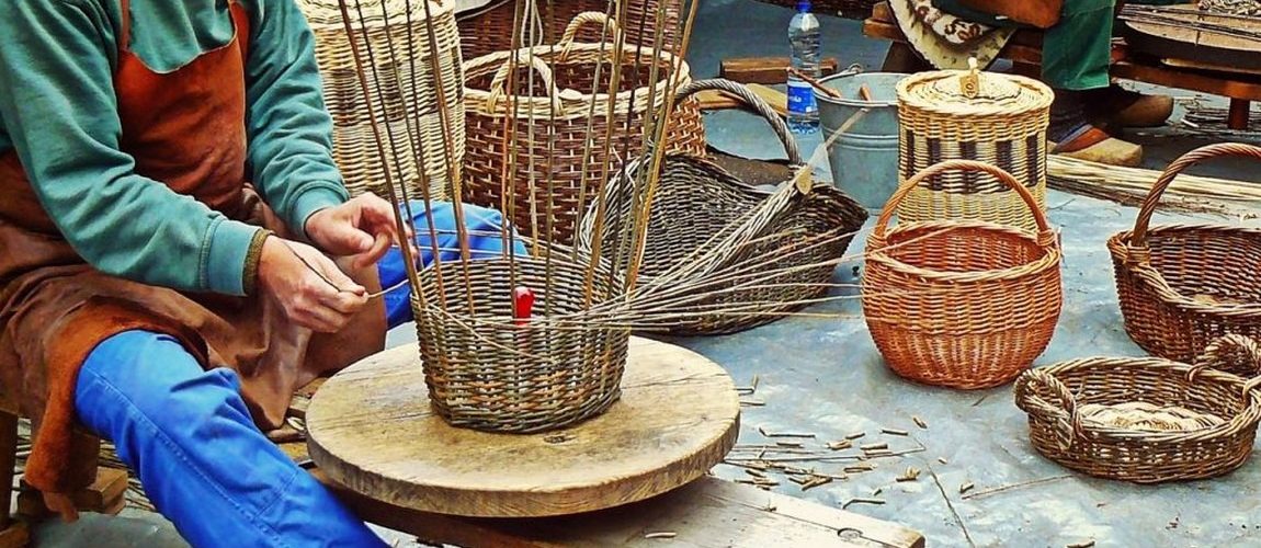 Administração de Arniqueira reúne artesãos e manualistas para apresentar ações de 2026