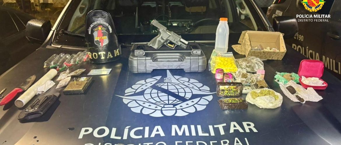 Ação policial apreende drogas, arma e equipamentos usados no tráfico em Arniqueira